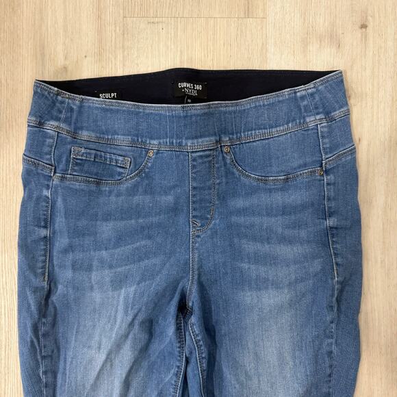 NYDJ Curves 360 Sculpt Pull On Jegging Jeans Release Hem Crop Jeans Size 10 - Picture 3 of 7